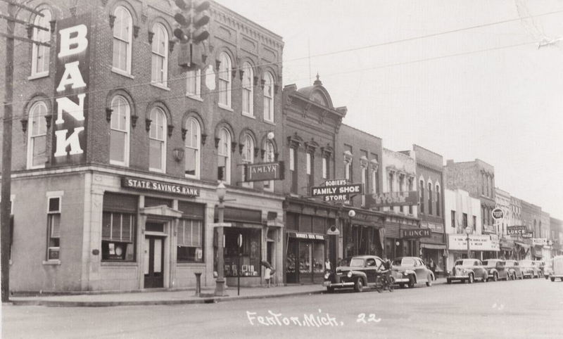 Rowena Theatre - 1948 Photo (newer photo)